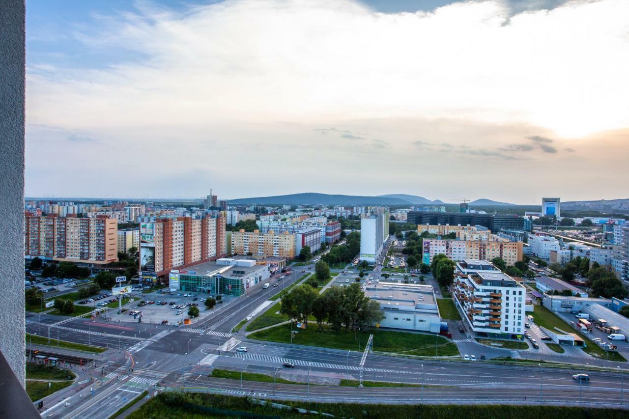 Air-Conditioned City View Apartment 24H Check-In Bratislava Ngoại thất bức ảnh